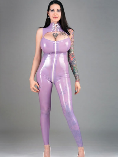 latex-amazon-catsuit_13964